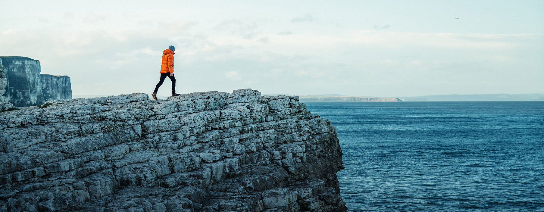 HOW TO CARE FOR YOUR DOWN JACKET