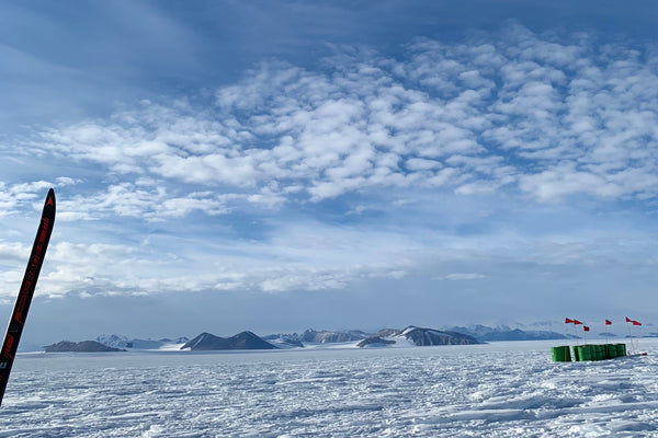 Antarctic Mountains, Lou At Finish