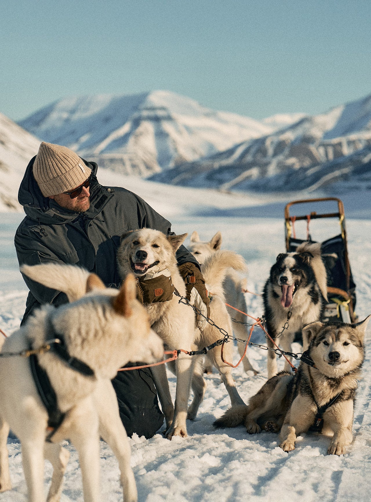 Svalbard Dog Sled and Snowmobile Challenge